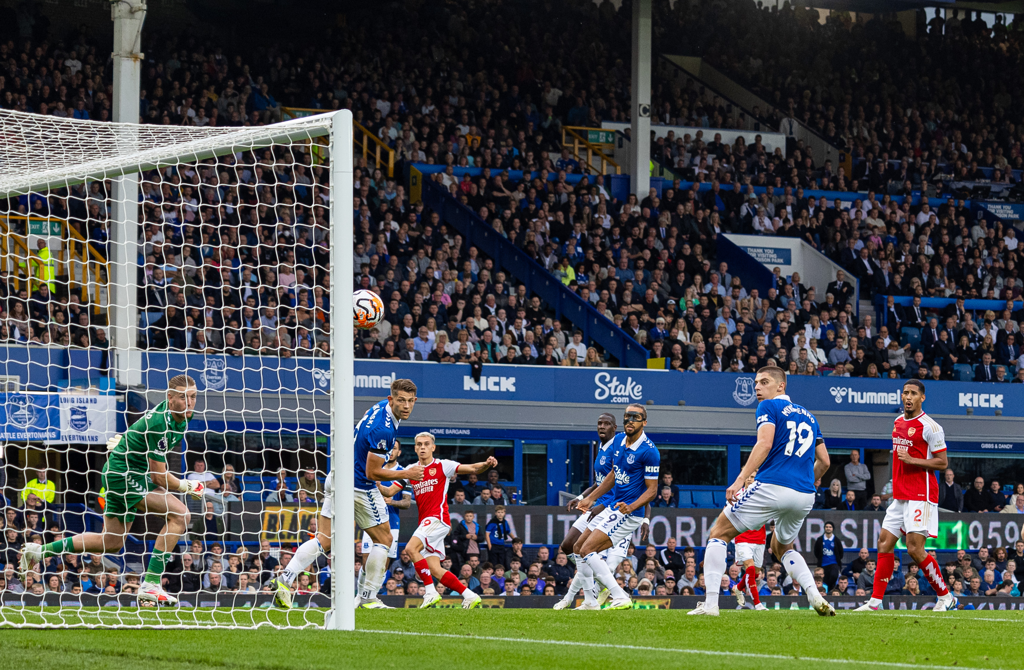 德甲：科隆1比2输给莱沃库森